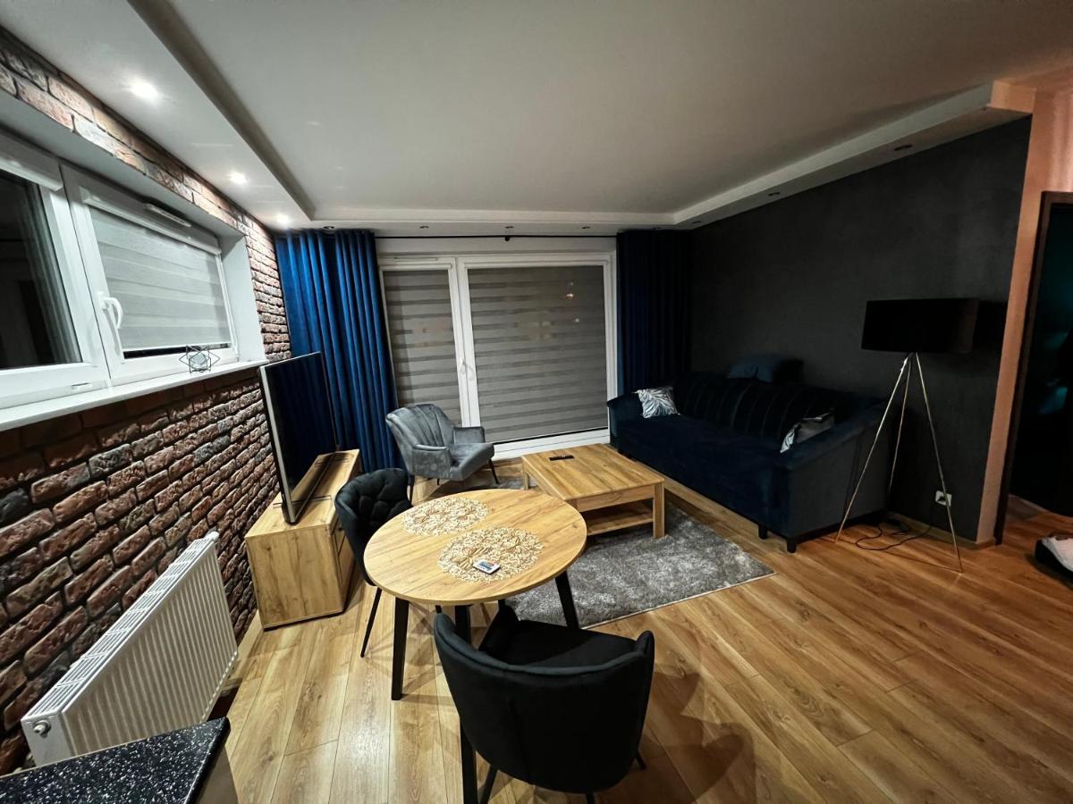 Apartament Vip-2 Reda Bagian luar foto