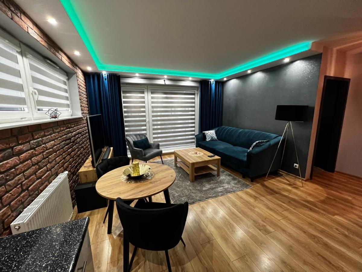 Apartament Vip-2 Reda Bagian luar foto