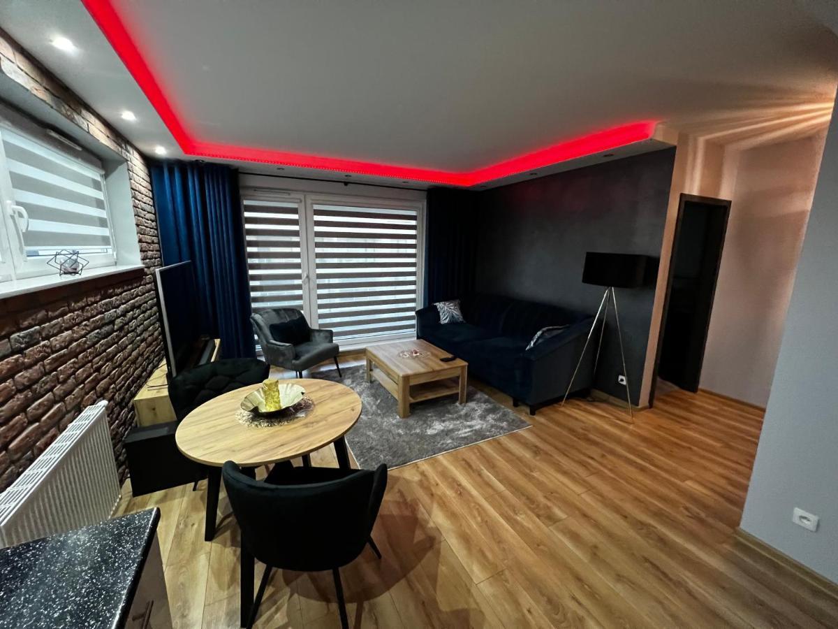 Apartament Vip-2 Reda Bagian luar foto